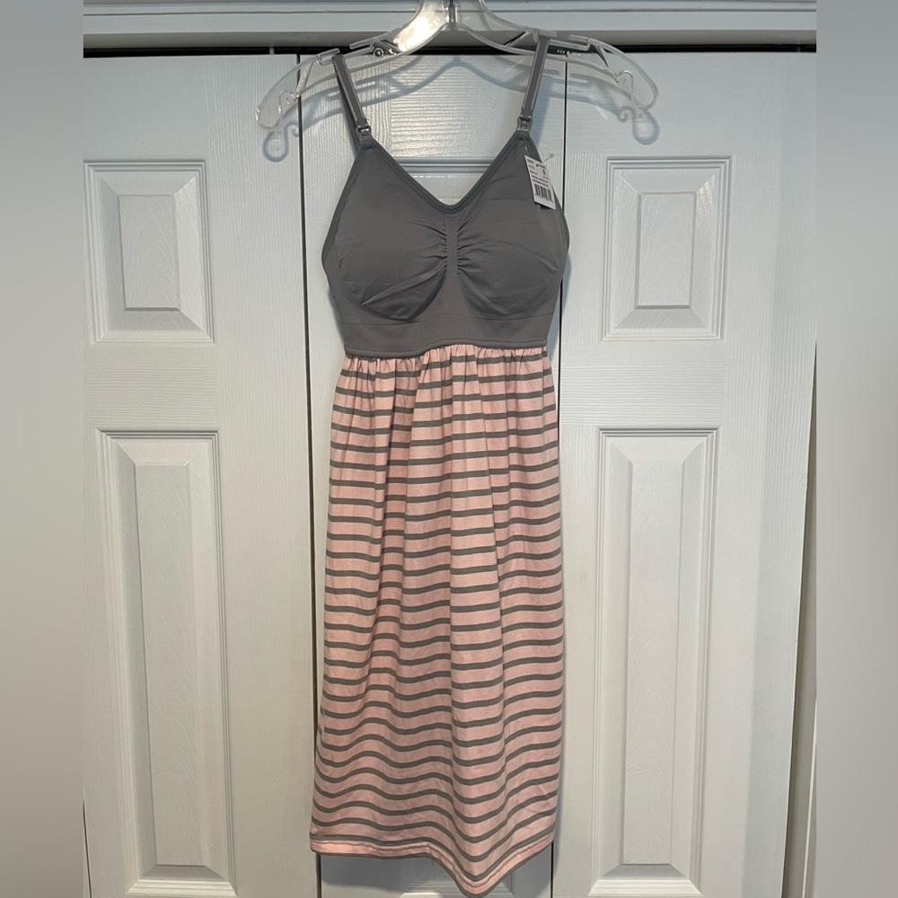 Motherhood maternity/nursing nightgown